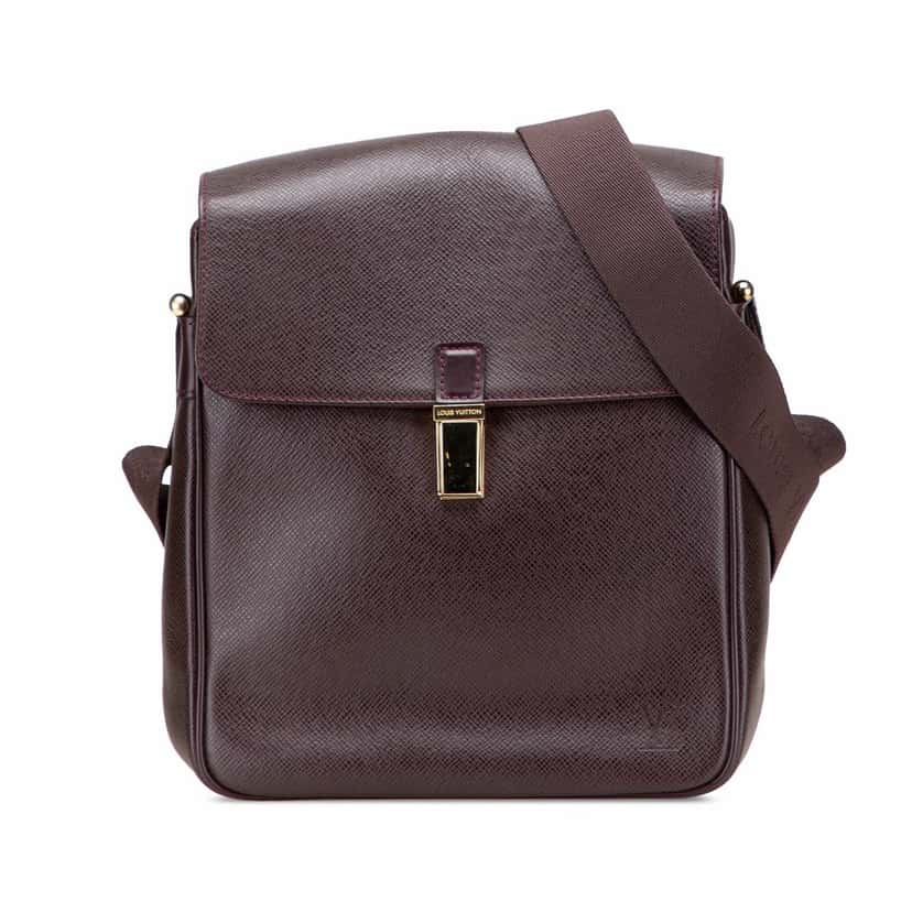 Louis Vuitton Taiga Yaranga Brown Leather Good condition - Front View
