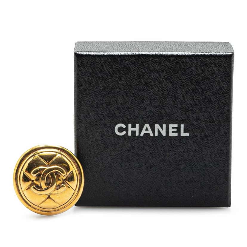 Chanel Gold Plated CC Quilted Round Brooch Gold Metal Good condition - Box View