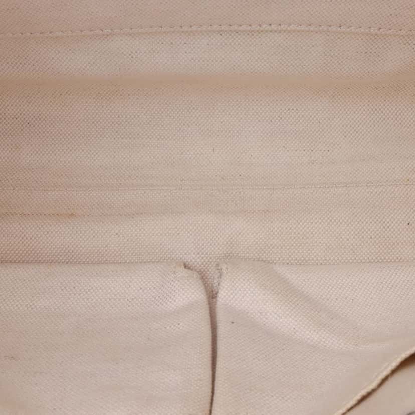Gucci Medium Guccissima Emily Shoulder Bag White Leather Good condition - Model View