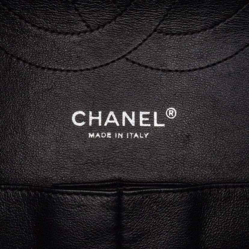 Chanel Jumbo Classic Patent Double Flap Black Leather Good condition - Box View