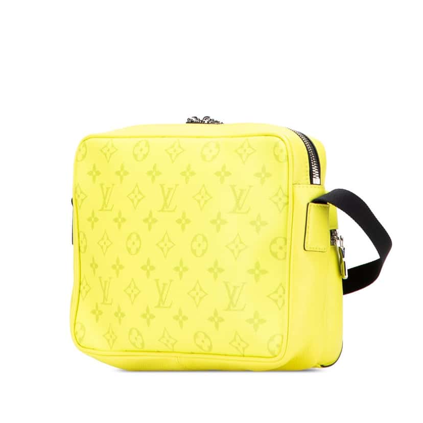 Louis Vuitton Monogram Taigarama Outdoor Messenger Yellow Leather Good condition - Back View