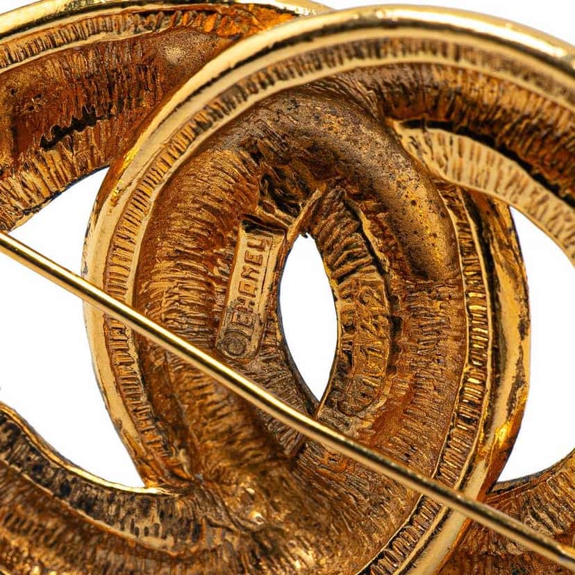 Chanel Gold Plated CC Quilted Brooch Gold Metal Good condition - Inside View