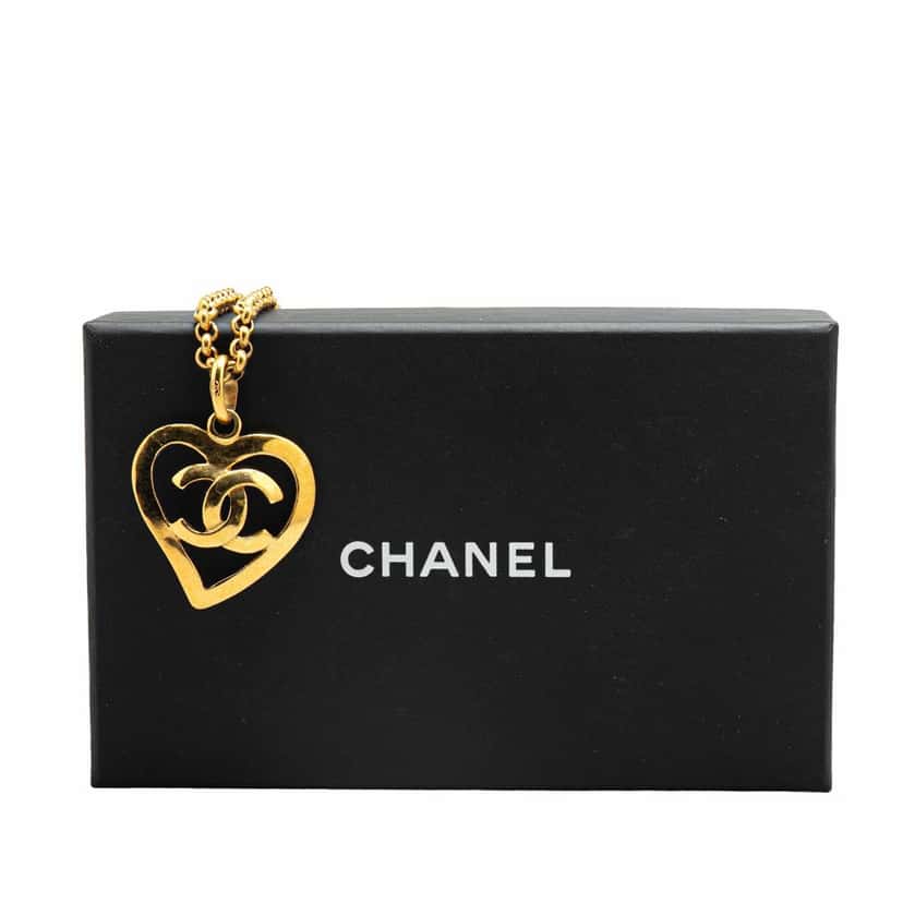 Chanel Gold Plated CC Heart Pendant Necklace Gold Metal Good condition - Box View