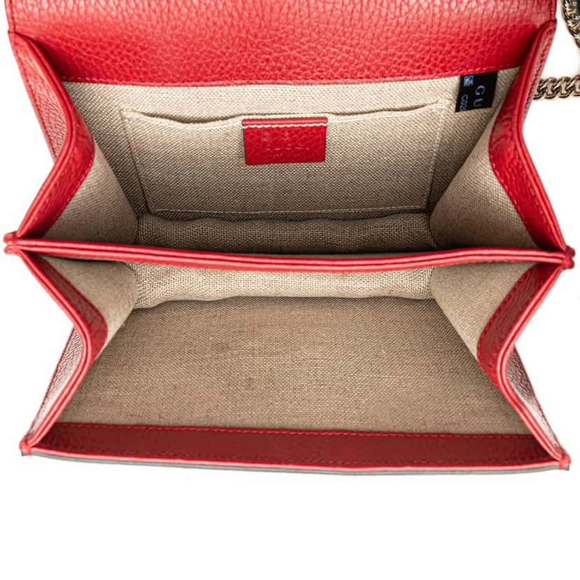 Gucci Small Dollar Calfskin Interlocking G Crossbody Red Leather Very good condition - Model View