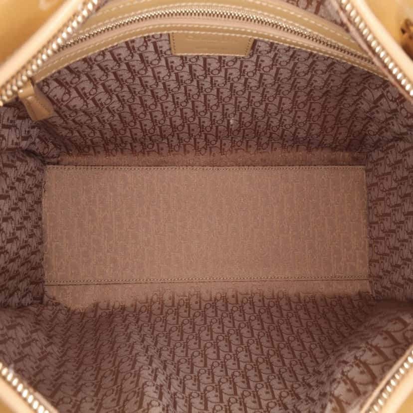 Dior Large Patent Cannage Lady Dior Brown Leather Good condition - Model View