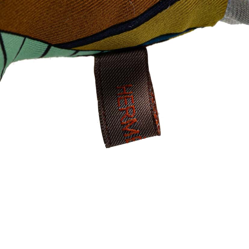 Hermès Petit H Star Ornament Bag Charm Yellow Silk Good condition - Inside View