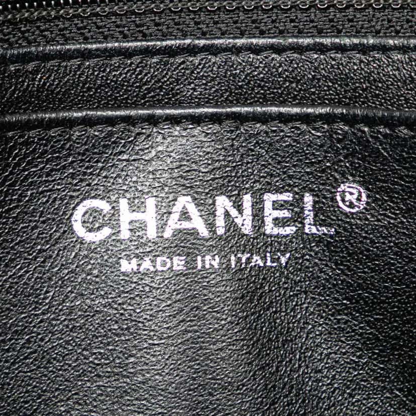 Chanel Jumbo Classic Caviar Double Flap Black Leather Good condition - Box View