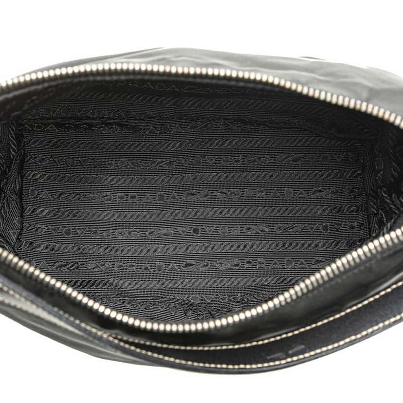 Prada Tessuto Shoulder Bag Black Good condition - Model View