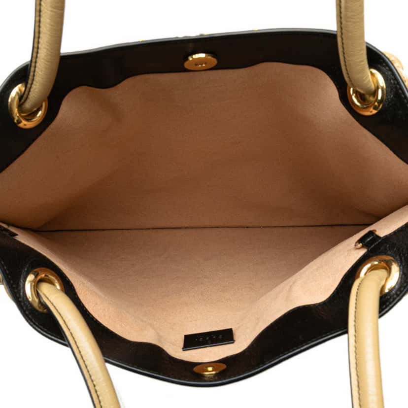 Gucci Smooth Calfskin Diagonal Striped Zumi Tote Black Leather Good condition - Model View