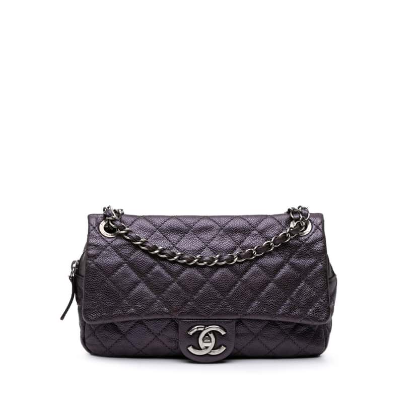 Chanel Jumbo Quilted Caviar Easy Flap Purple Leather Good condition - Front View