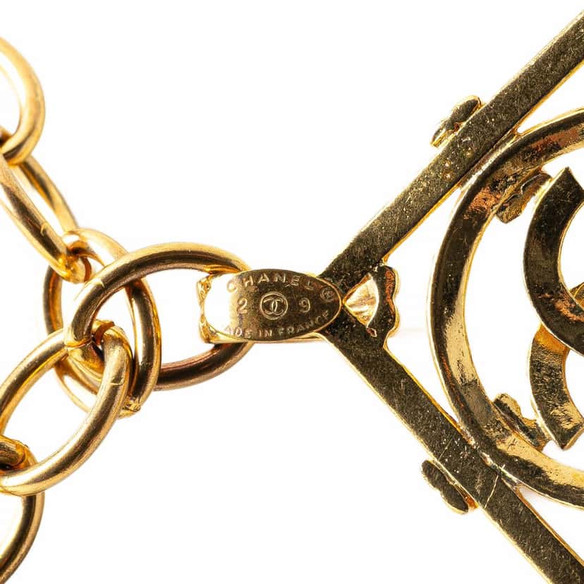 Chanel Gold Plated CC Diamond Shape Pendant Necklace Gold Metal Good condition - Back View