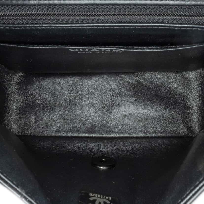 Chanel Mini Square Classic Patent So Black Single Flap Black Leather Good condition - Model View
