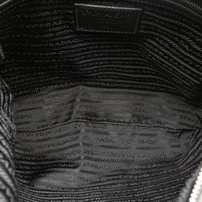 Prada Soft Calf Crossbody Black Leather Good condition - Model View