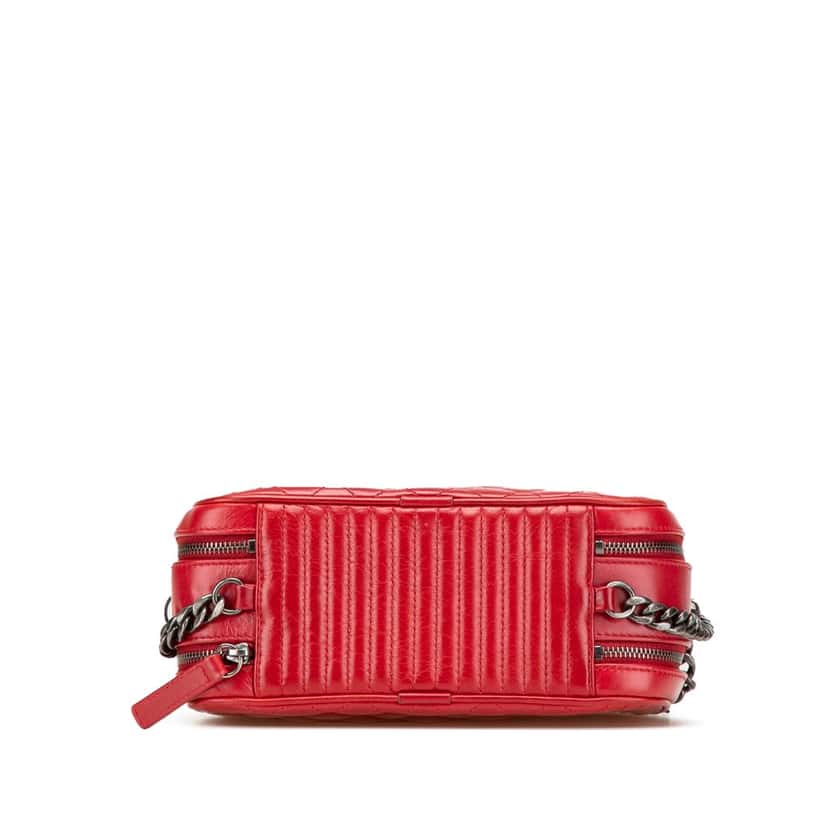 Chanel Small Quilted Glazed Calfskin Coco Boy Camera Bag Red Leather Very good condition - Inside View