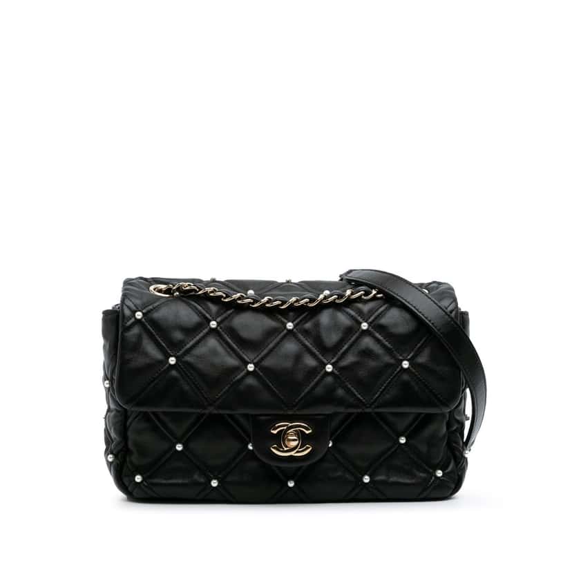 Chanel Medium Quilted Lambskin Pearl Studs Flap Black Leather Good condition - Front View