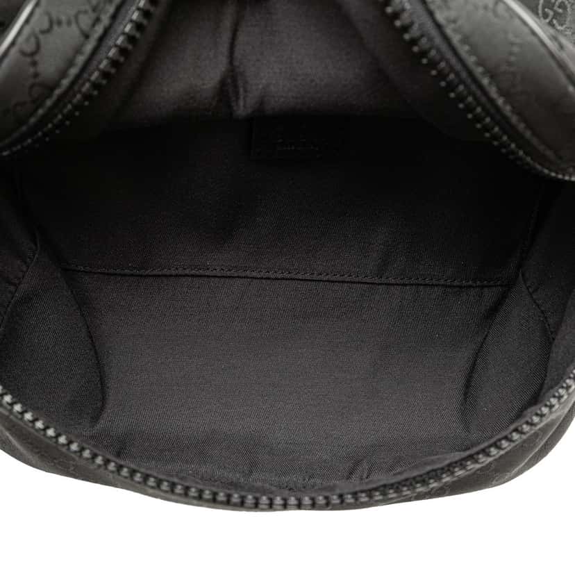 Gucci GG Nylon Web Belt Bag Black Good condition - Model View
