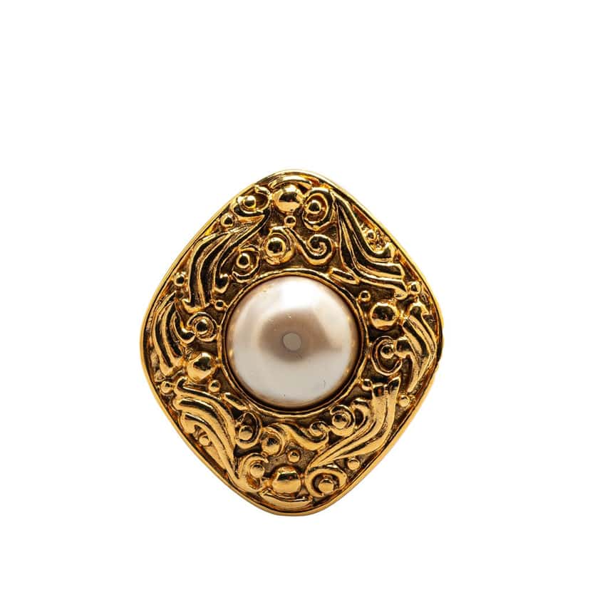 Chanel Gold Plated Faux Pearl Brooch Gold Metal Good condition - Front View
