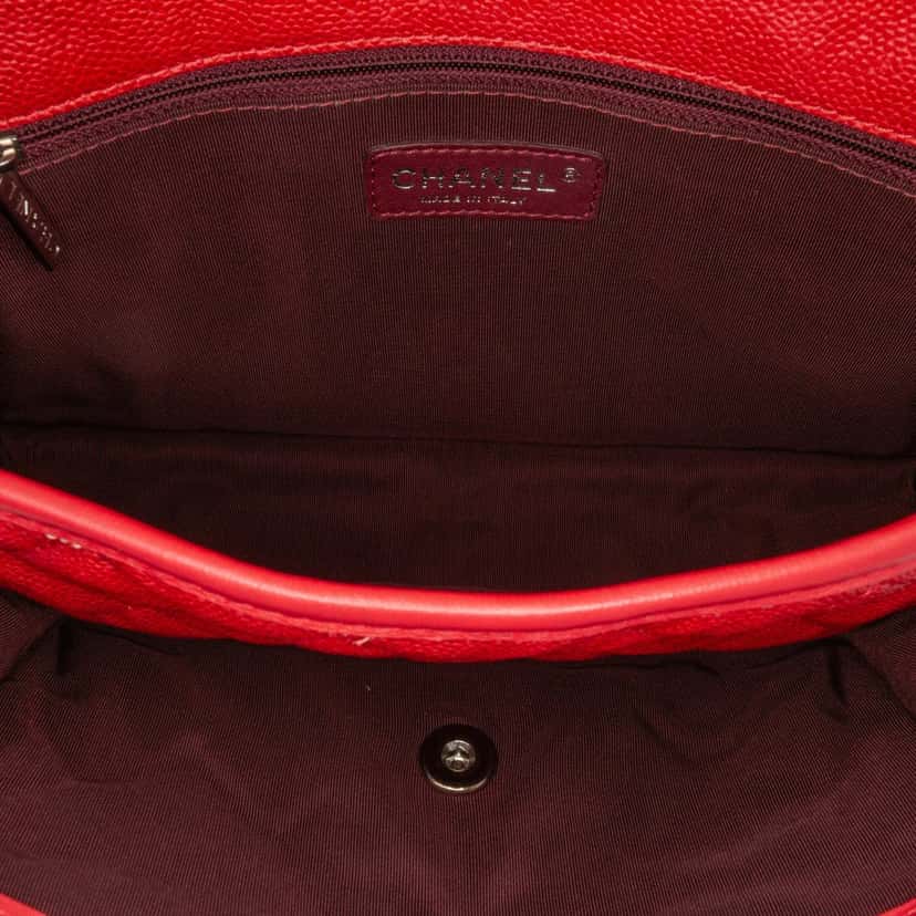 Chanel Medium Caviar French Riviera Flap Red Leather Good condition - Model View