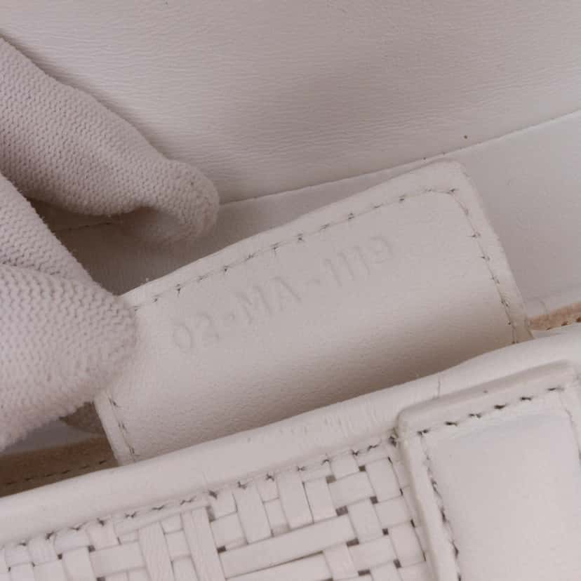 Dior Ultra Matte Woven Calfskin Saddle Bag White Leather Good condition - Box View