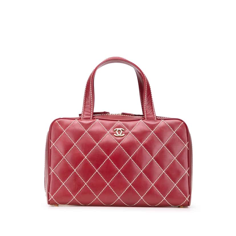 Chanel CC Lambskin Wild Stitch Handbag Red Leather Good condition - Front View