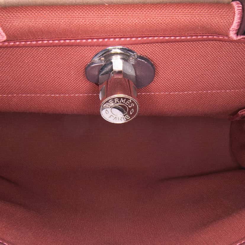 Hermès Toile Herbag Zip 31 Red Canvas Good condition - Model View