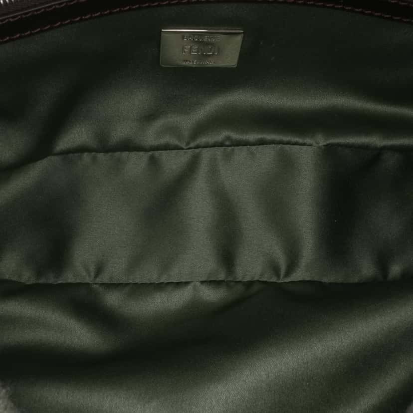 Fendi Cashmere Baguette Satchel Green Wool Good condition - Model View
