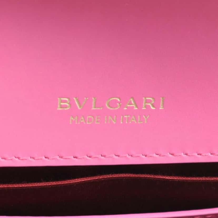 Bvlgari Calfskin Serpenti Forever Crossbody Pink Leather Good condition - Model View