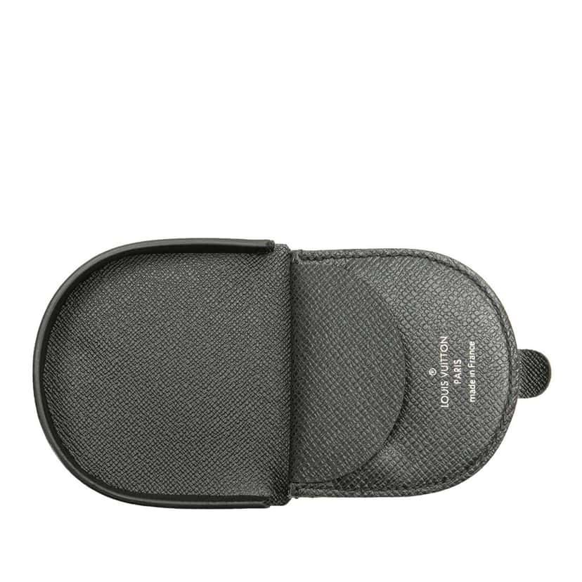 Louis Vuitton Taiga Porte Monnaie Cuvette Coin Purse Black Leather Good condition - Box View