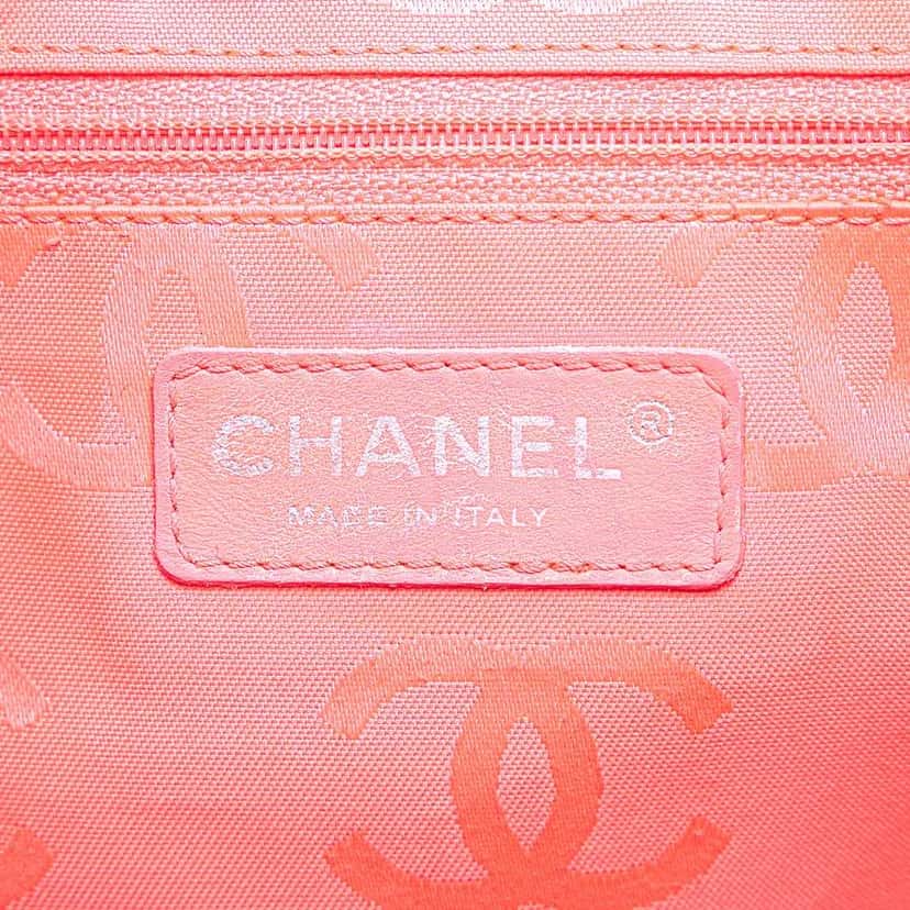 Chanel Large Lambskin Cambon Ligne Tote Black Leather Fair condition - Box View