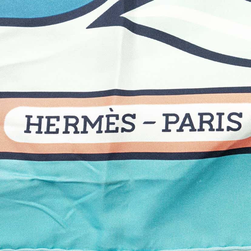 Hermès Quadrige Bayadere Giant Triangle Scarf Blue Silk Good condition - Inside View