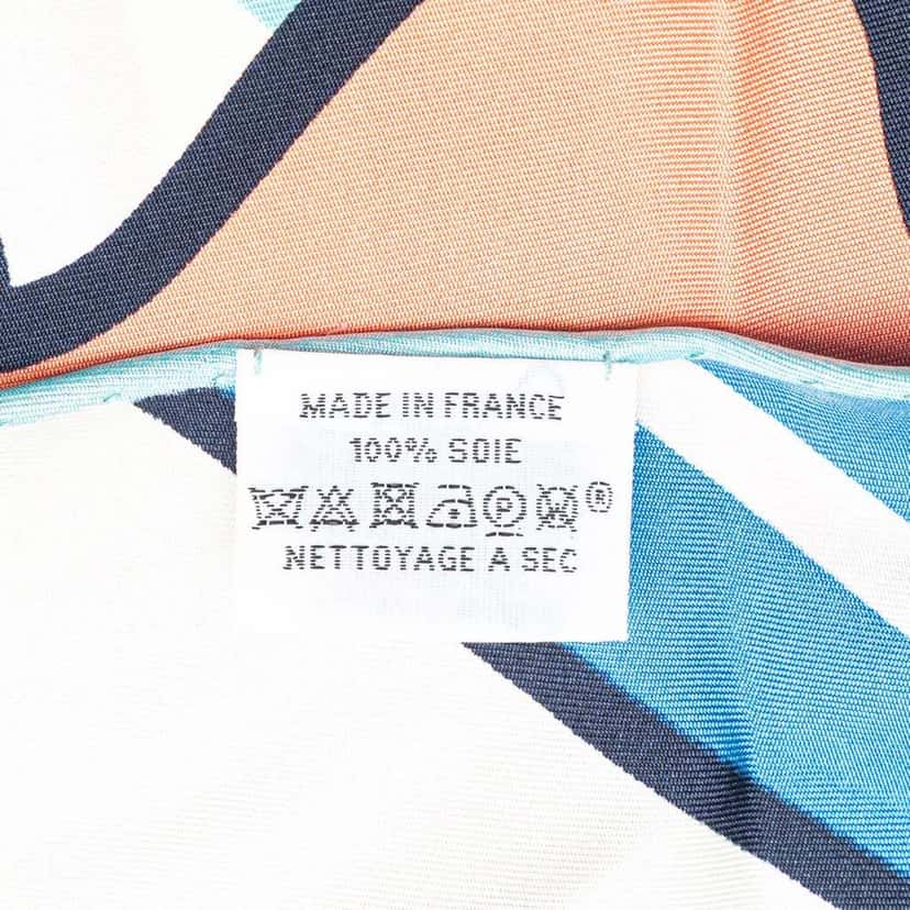 Hermès Quadrige Bayadere Giant Triangle Scarf Blue Silk Good condition - Model View