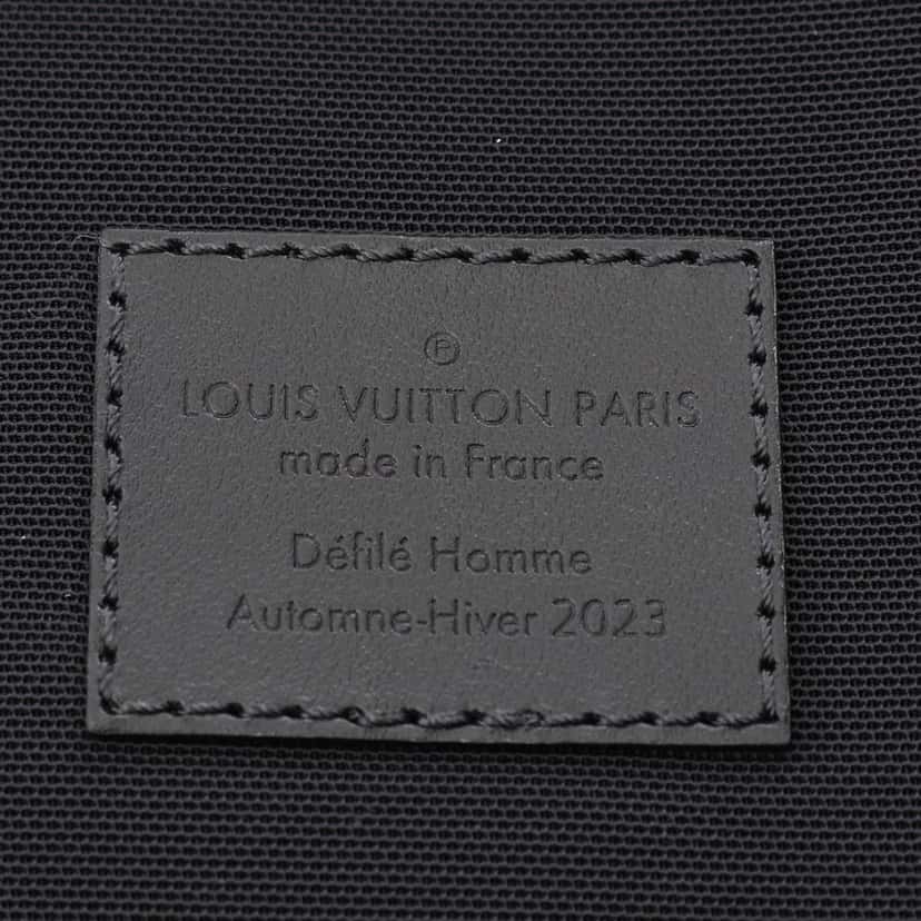 Louis Vuitton Epi Soft XL Gradient Electric Sun Horizon 55 Blue Leather Good condition - Model View