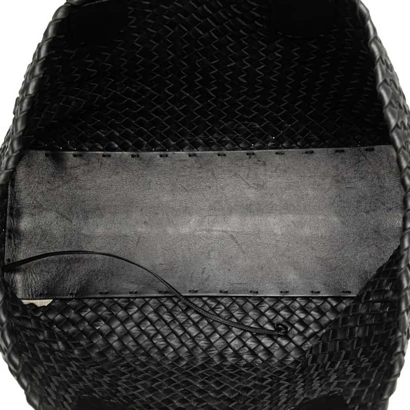 Bottega Veneta Medium Lambskin Intreccio Cabat Tote Black Leather Good condition - Model View