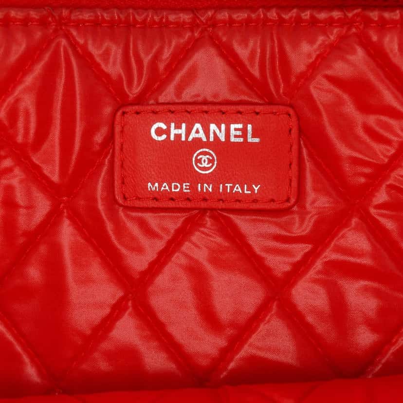 Chanel Medium Printed Lambskin Cuba La Habana O Case Clutch Red Leather Good condition - Box View