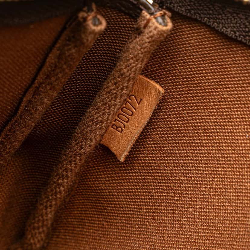 Louis Vuitton Monogram Pochette Accessoires Brown Canvas Good condition - Box View