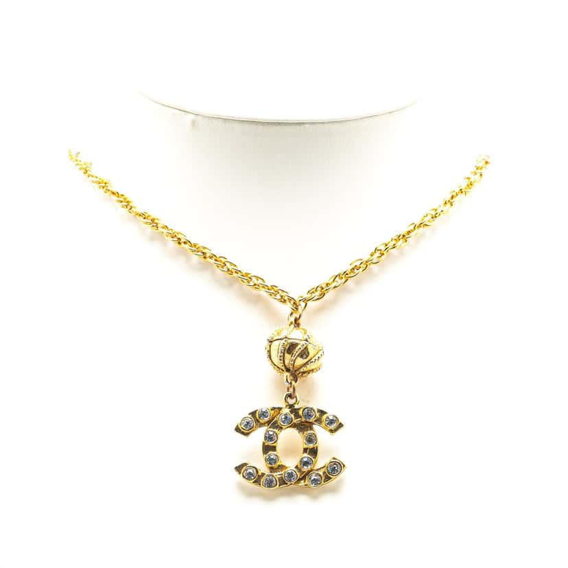 Chanel Gold Plated CC Pendant Rhinestones Necklace Gold Metal Good condition - Model View