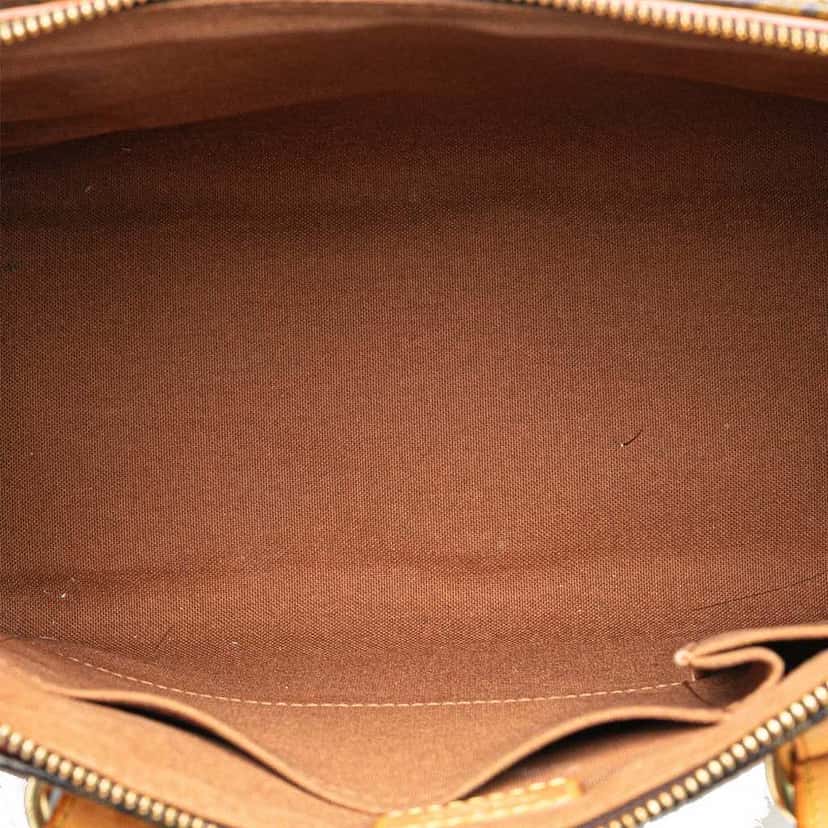 Louis Vuitton Monogram Popincourt Haut Brown Canvas Good condition - Model View