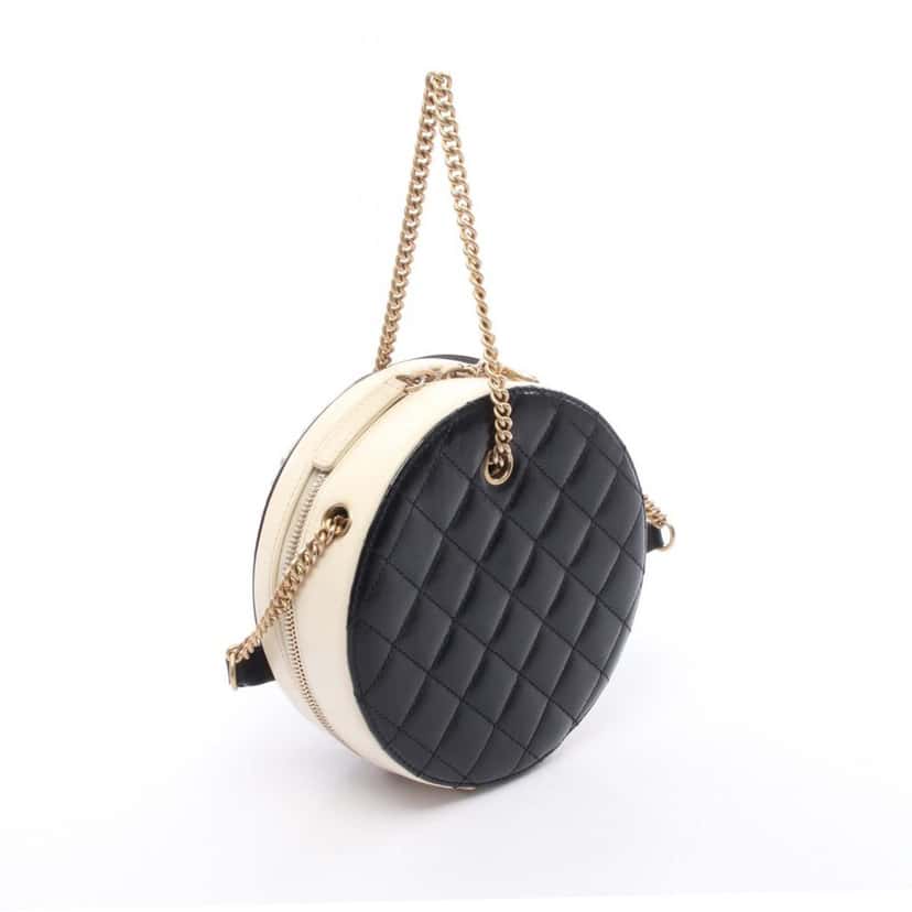 Chanel Crumpled Calfskin En Vogue Round Bag Black Leather Good condition - Front View