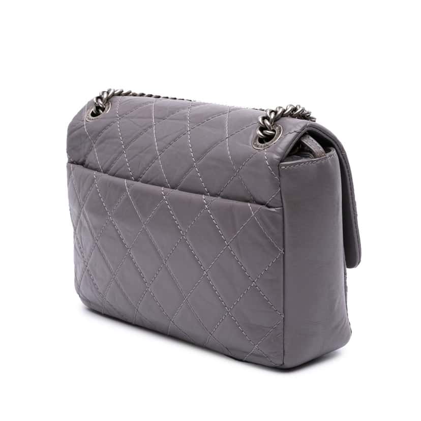 Chanel Quilted Aged Calfskin CC Square Flap Purple Leather Very good condition - Back View