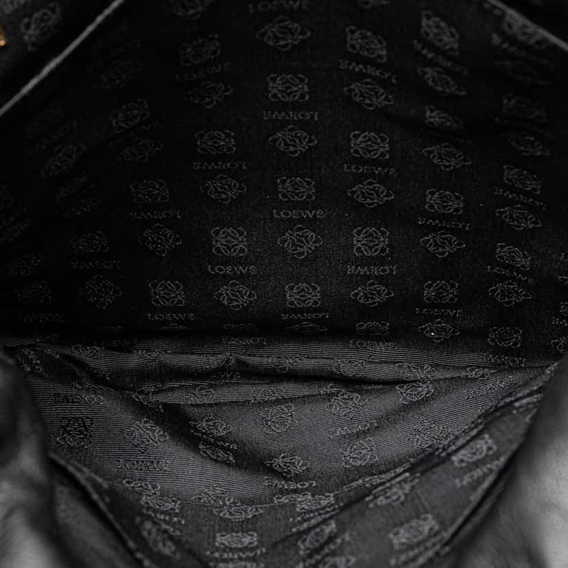 Loewe Nappa Flamenco Drawstring Crossbody Black Leather Good condition - Model View