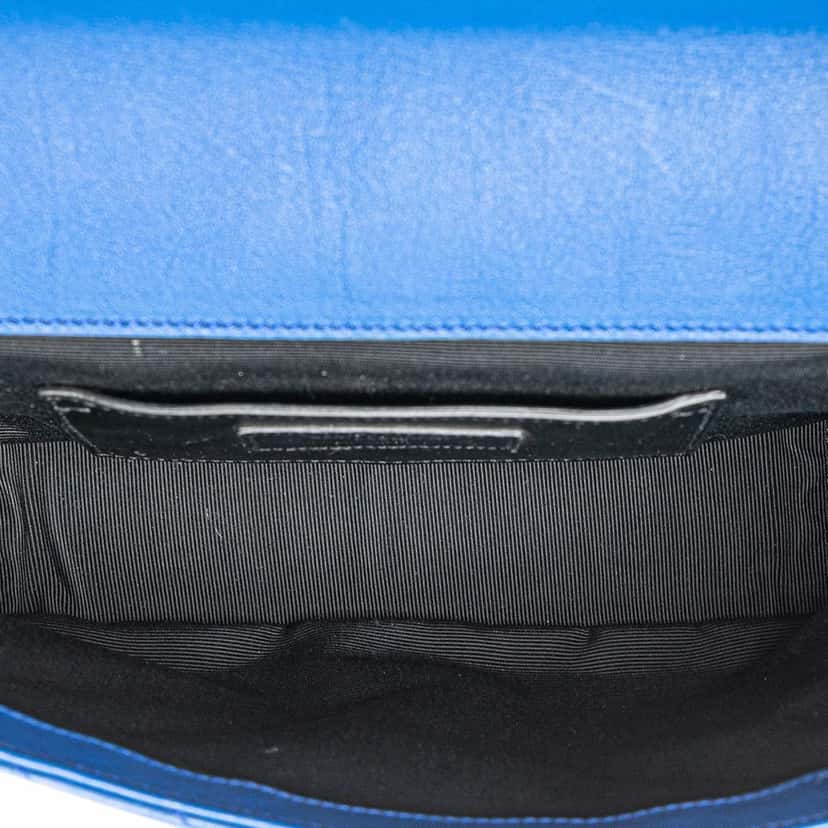 Saint Laurent Medium Matelasse Sheepskin Monogram Envelope Shoulder Bag Blue Leather Good condition - Model View