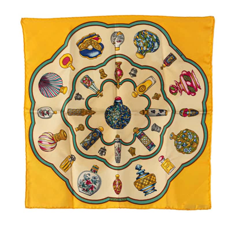 Hermès Qu'Importe Le Flacon Silk Scarf Yellow Silk Good condition - Front View