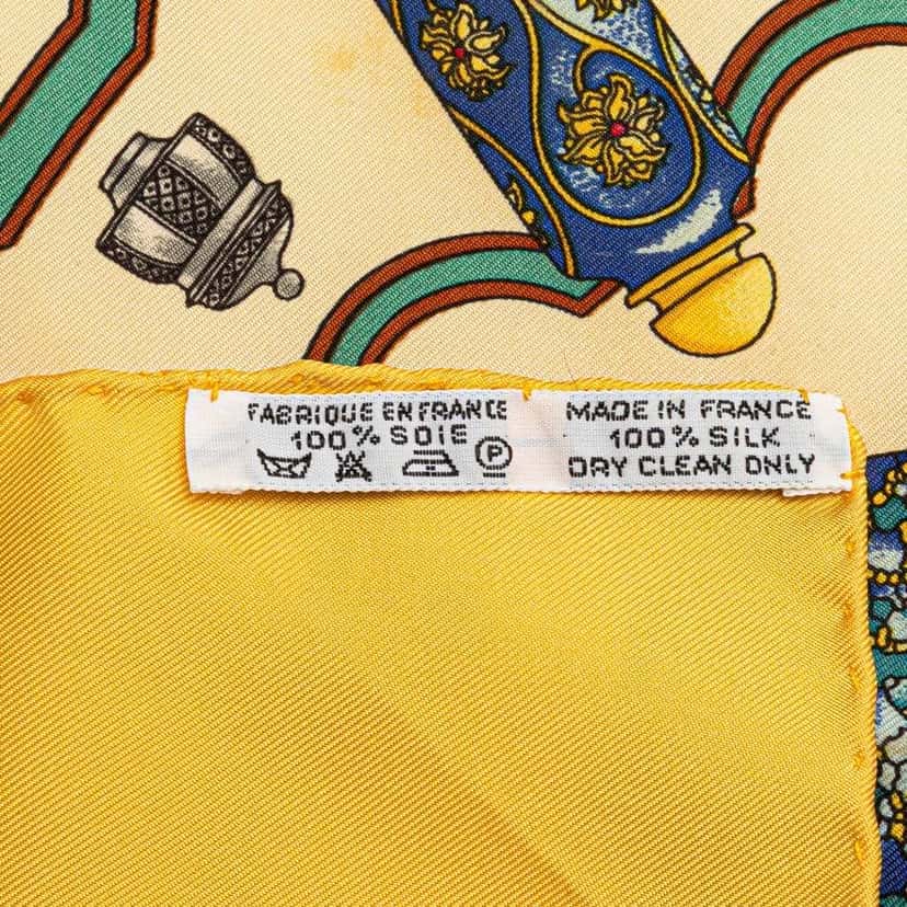 Hermès Qu'Importe Le Flacon Silk Scarf Yellow Silk Good condition - Box View