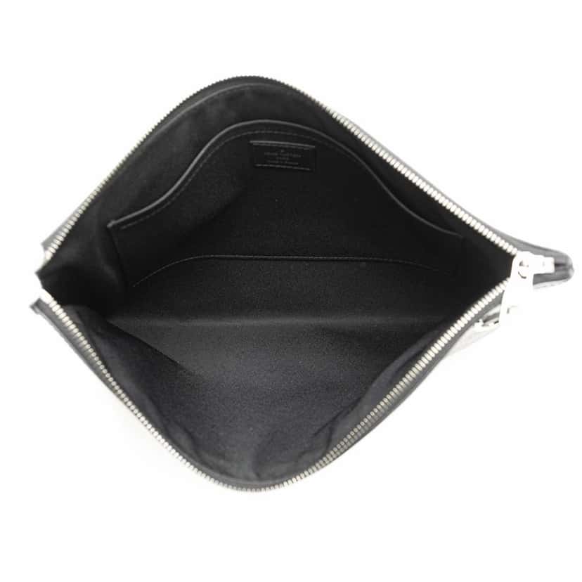 Louis Vuitton Monogram Eclipse Discovery Pochette GM Black Canvas Good condition - Model View