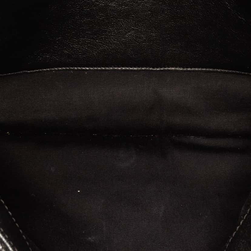 Saint Laurent Large Quilted Lambskin Becky Chain Shoulder Bag Black Leather Good condition - Model View