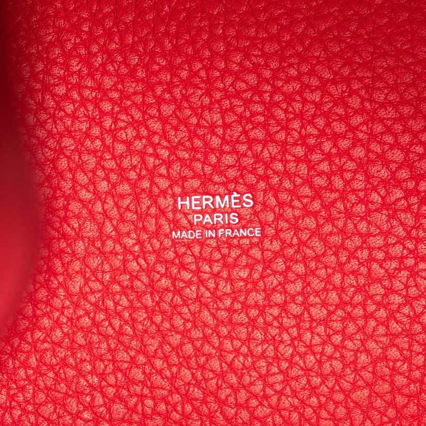 Hermès Clemence Picotin Lock 18 Red Leather Good condition - Box View