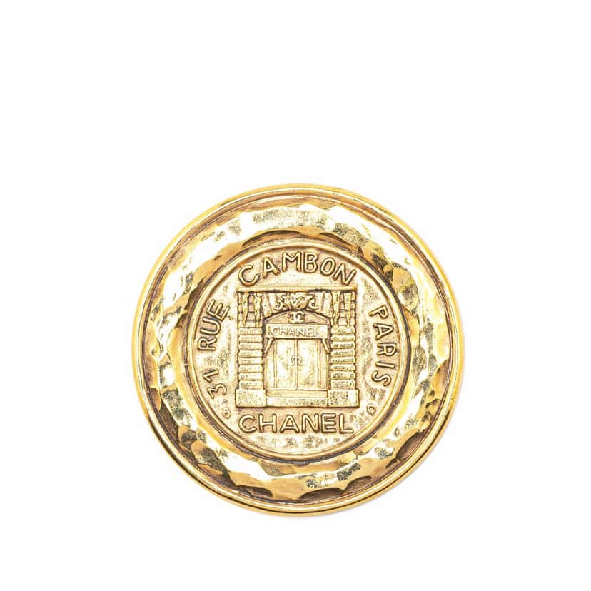 Chanel Gold Plated 31 Rue Cambon Round Brooch Gold Metal Good condition - Front View