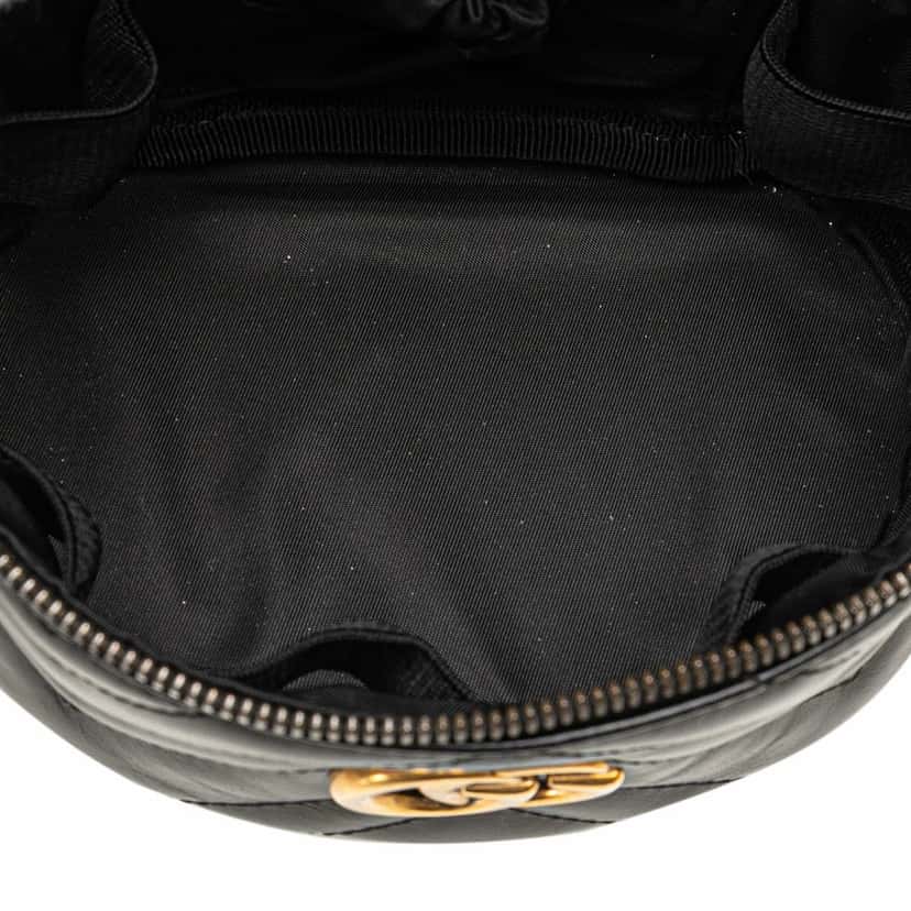 Gucci Mini GG Marmont Round Leather Vanity Bag Black Leather Good condition - Model View