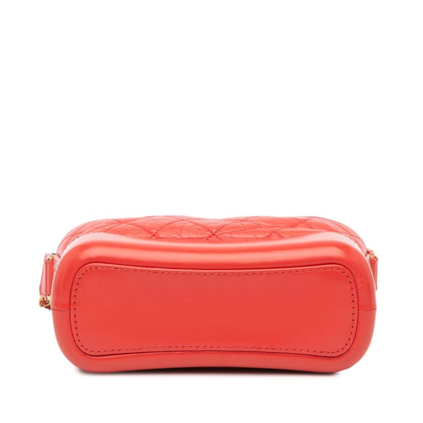 Chanel Small Aged Calfskin Gabrielle Crossbody Red Leather Good condition - Inside View