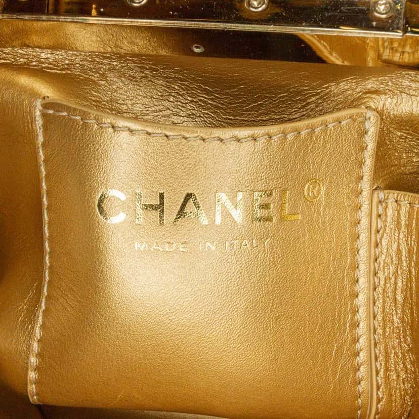 Chanel Quilted Patent Logo Chain Vanity Case Black Leather Very good condition - Box View